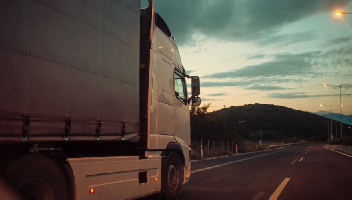 camion autostrada multa